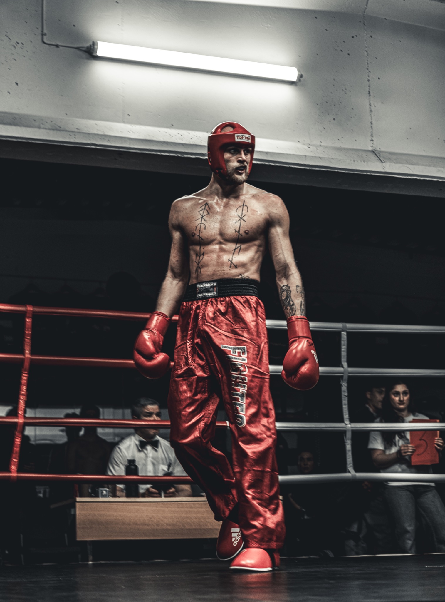 Iver in a kickboxing ring